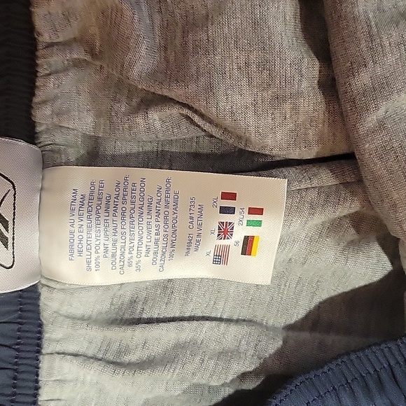 Reebok Activewear 2 piece set. Size XL. New with tags. - Picture 4 of 7